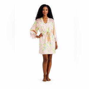 💐NWT! INC Satin & Lace Floral Robe